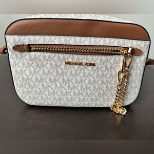 Michael Michael Kors Jet Set Large Logo Crossbody Bag